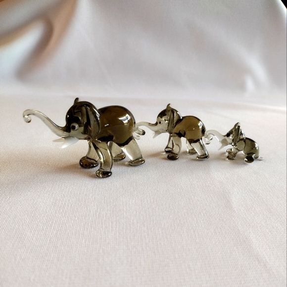 Hand Blown Glass Elephants Miniature Set/3 - Picture 1 of 7